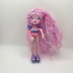 Magic Mixies Pixlings Unia the Unicorn